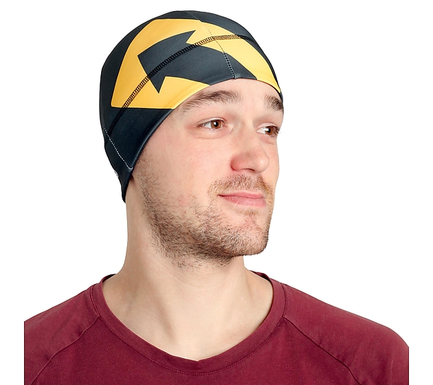 C0055BX / BEANIE BLACK ARROW