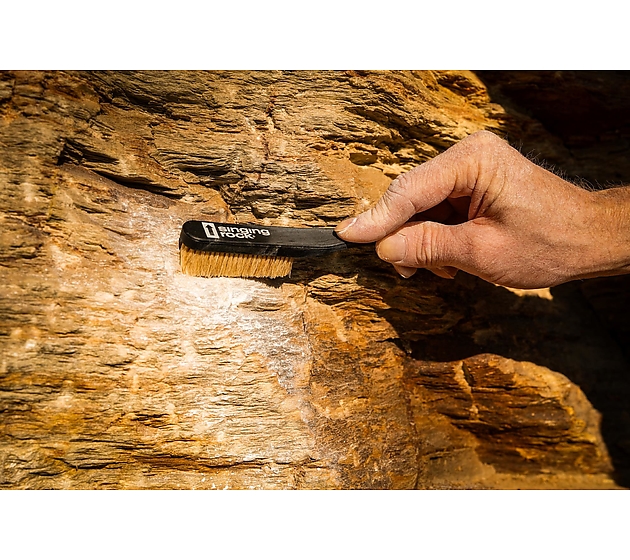 C0109BX00 – CHALK BRUSH – black