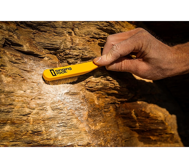 C0109YX00 – CHALK BRUSH – yellow